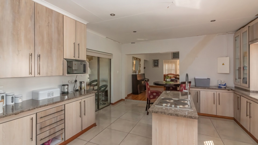 3 Bedroom Property for Sale in Kroonstad Rural Free State